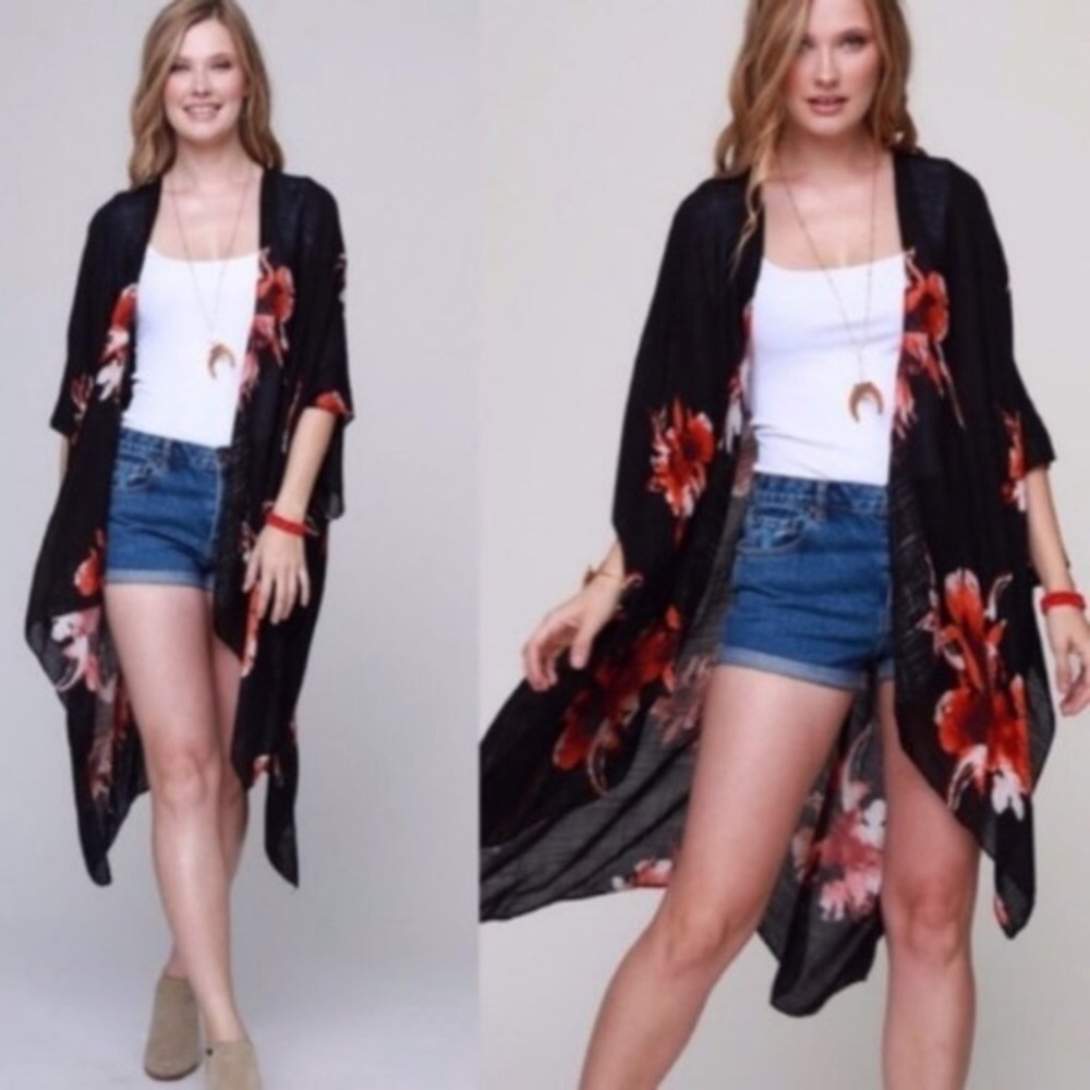 Bohemian black floral print kimono.  ONE SIZE NWT - Picture 4 of 4